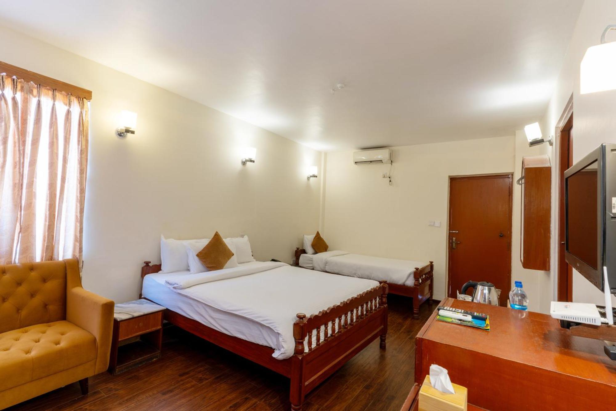 Lake View Resort Pokhara Exterior photo